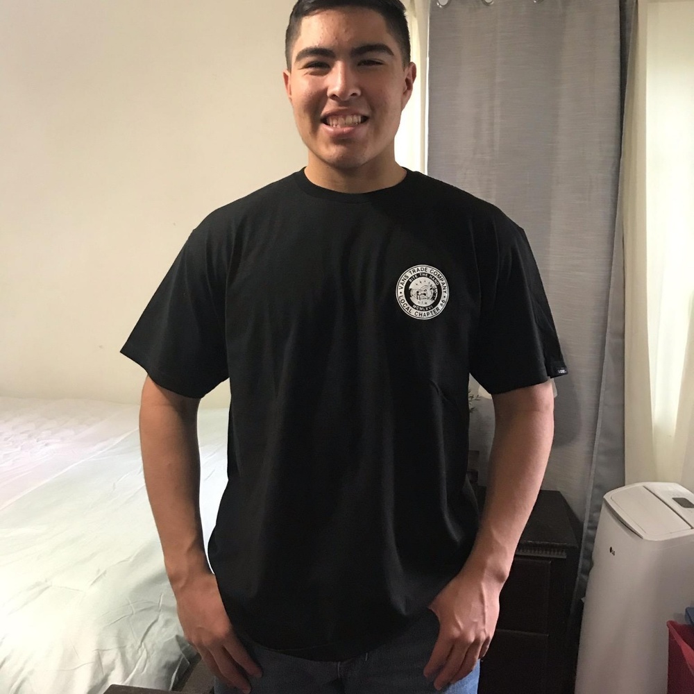 Black Van's Tee